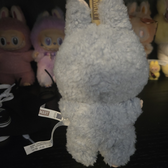 Macaron MAC Sea Salt Coconut Labubu - Picture 2 of 2